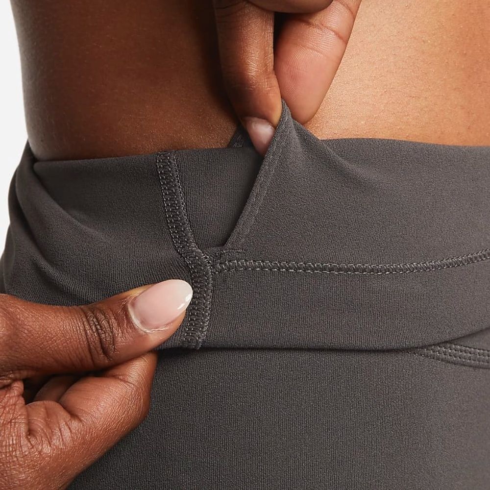 NWT Nike Women's Yoga 7/8 Leggings - Picture 3 of 8